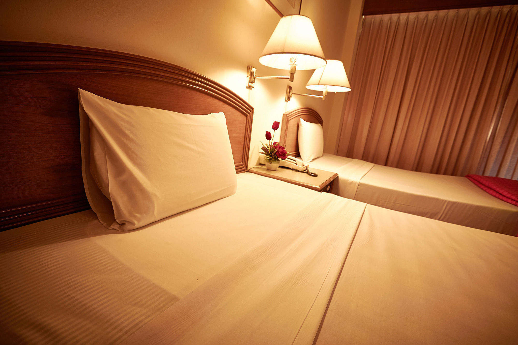 Kosit Hotel Хатъяй Экстерьер фото